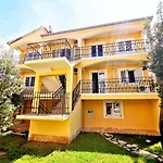 Apartment Garden Vodice