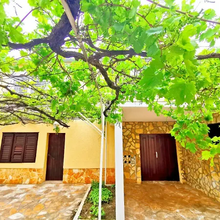 Apartment Green Garden