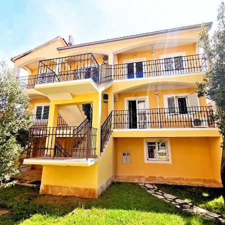 Apartment Green Garden Vodice